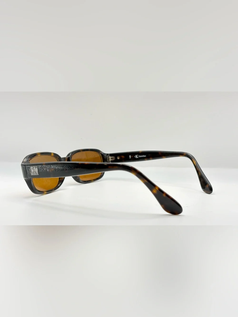 Calvin Klein listing pair